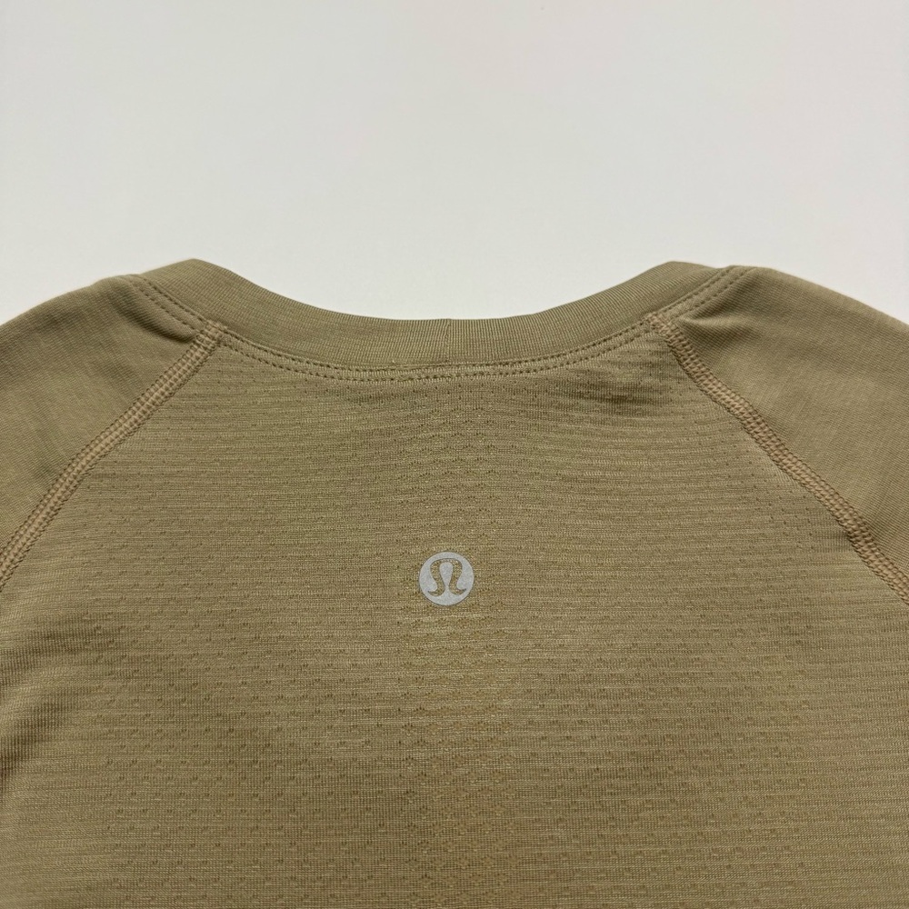 Lululemon Swiftly Tech Long Sleeve Shirt 2.0 Waist Length - Sheer Oak, Size 4 - Picture 3 of 9